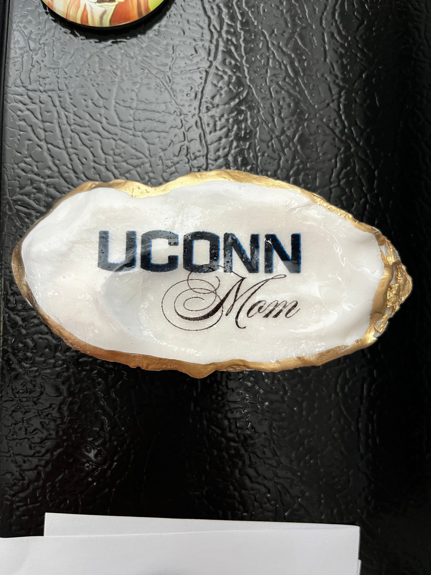 UConn Mom Oyster Shell Magnet