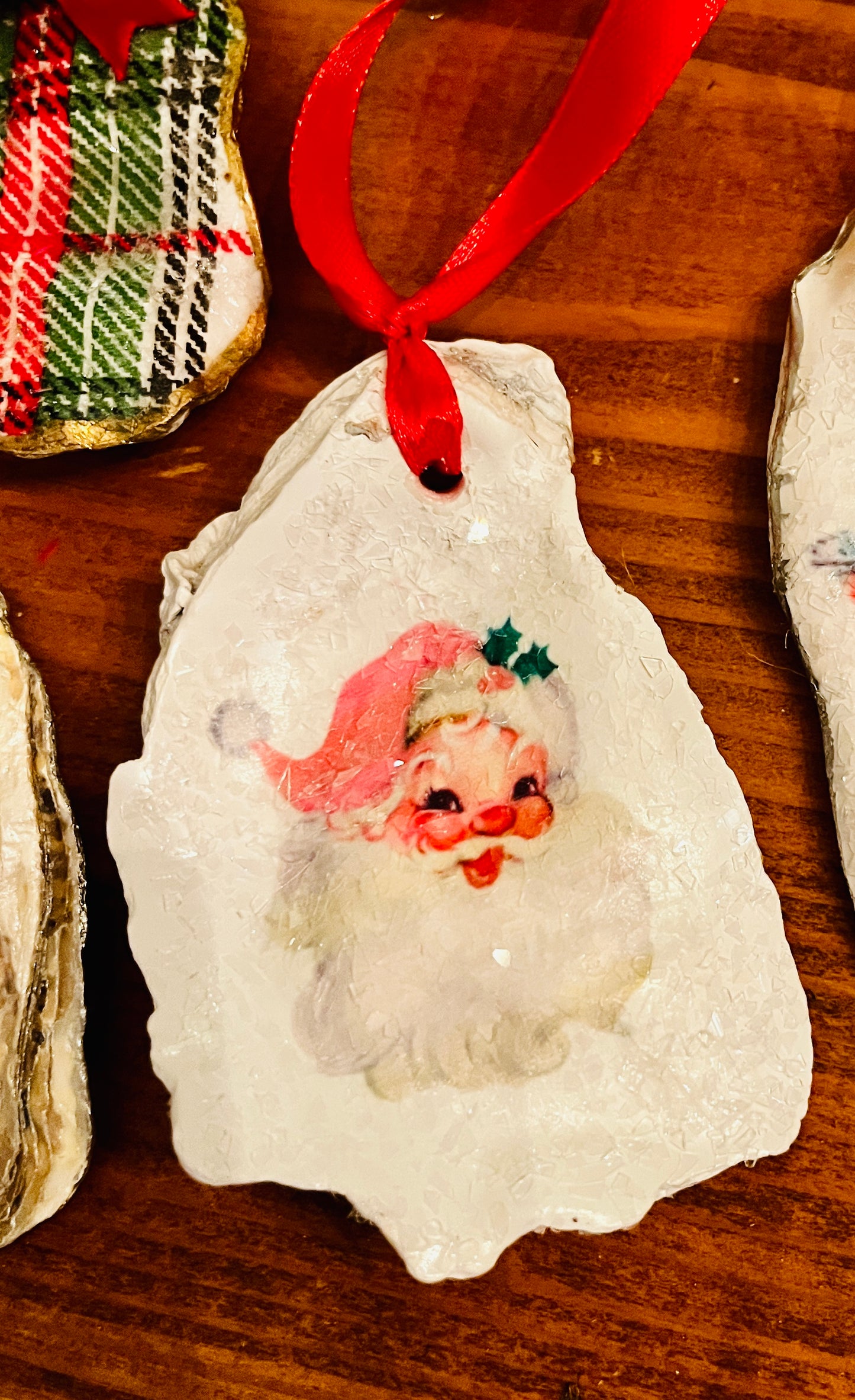 Vintage Santa ✨ Sparkle Oyster Shell Ornament