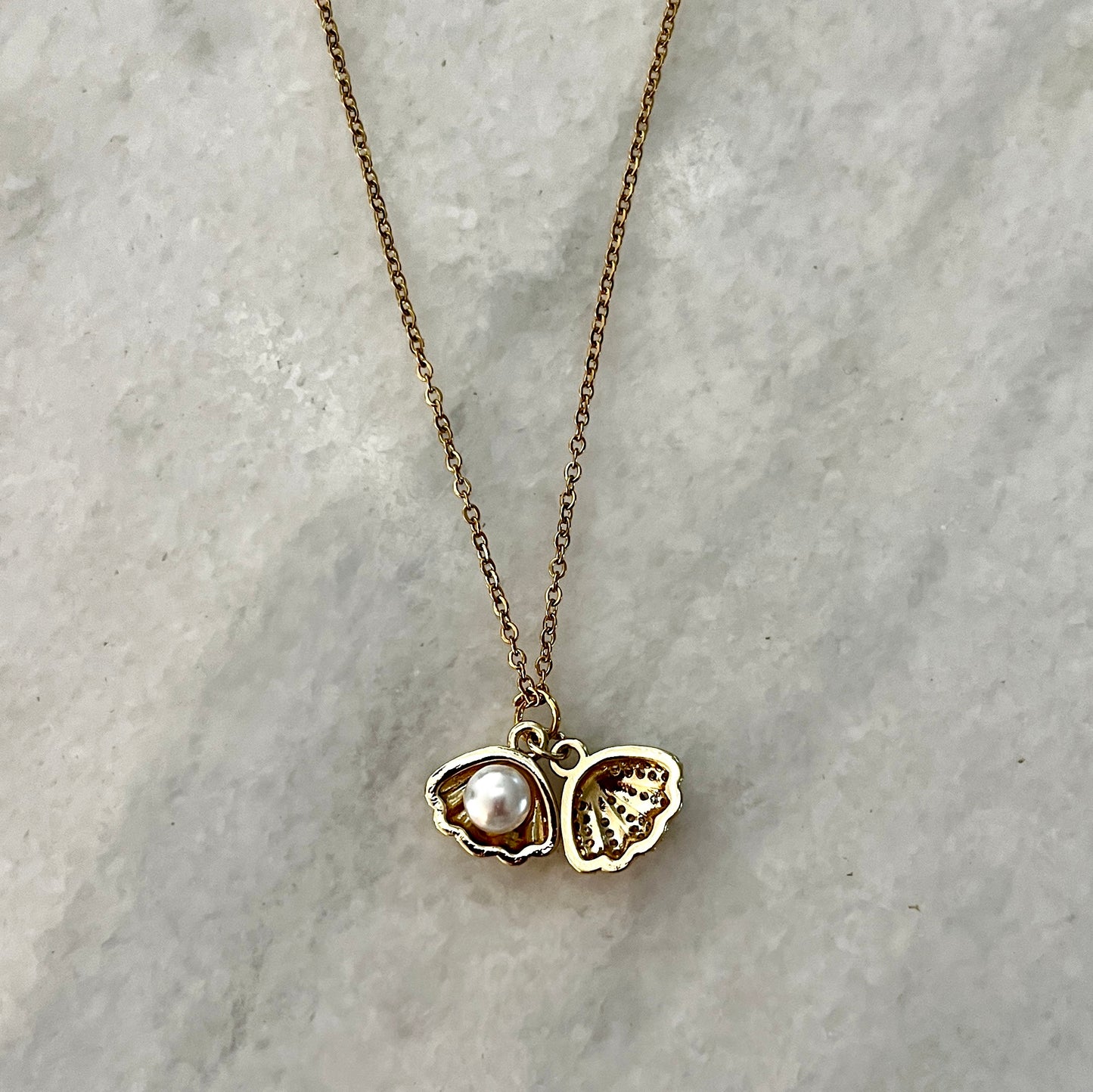 Golden Shell Pearl Necklace