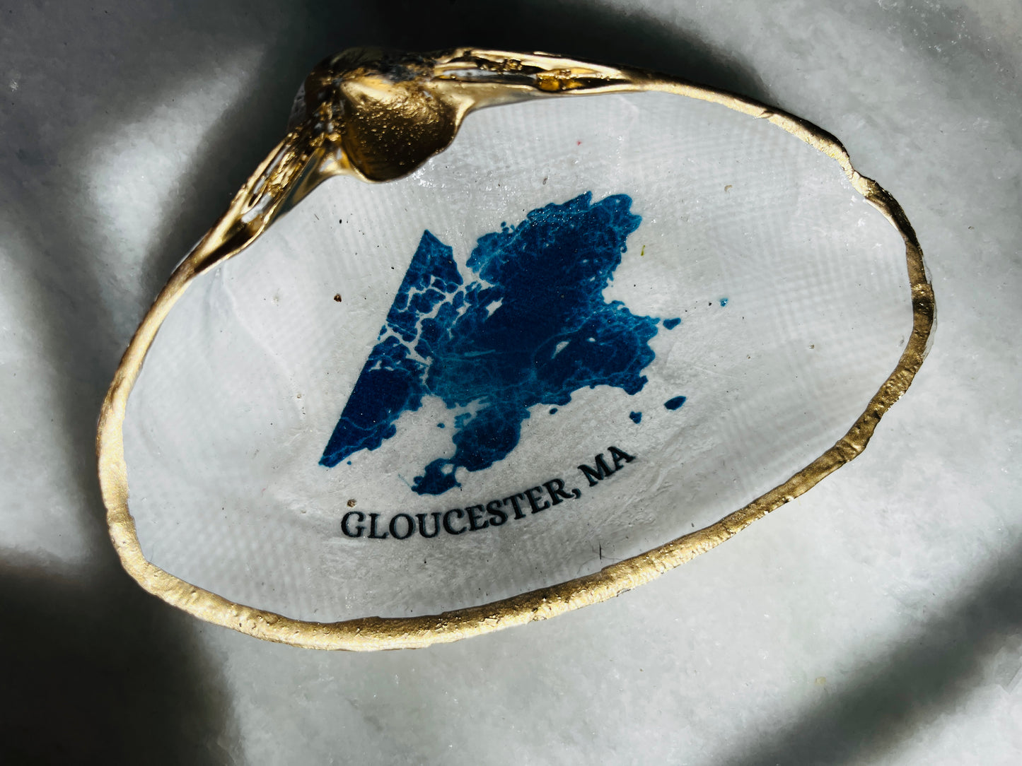 GLOUCESTER Shell Ornament