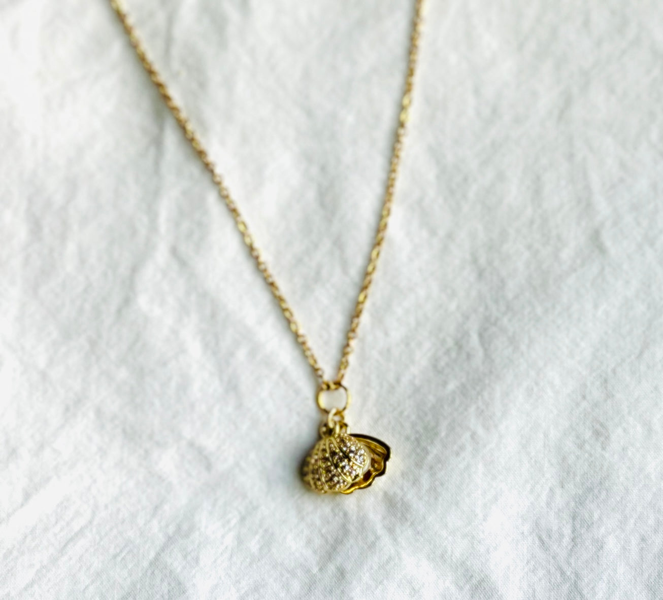 Golden Shell Pearl Necklace