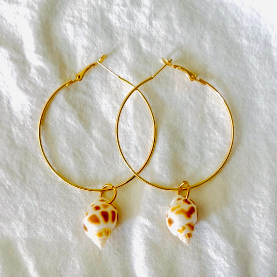 Seashell Gold Hoop Earrings