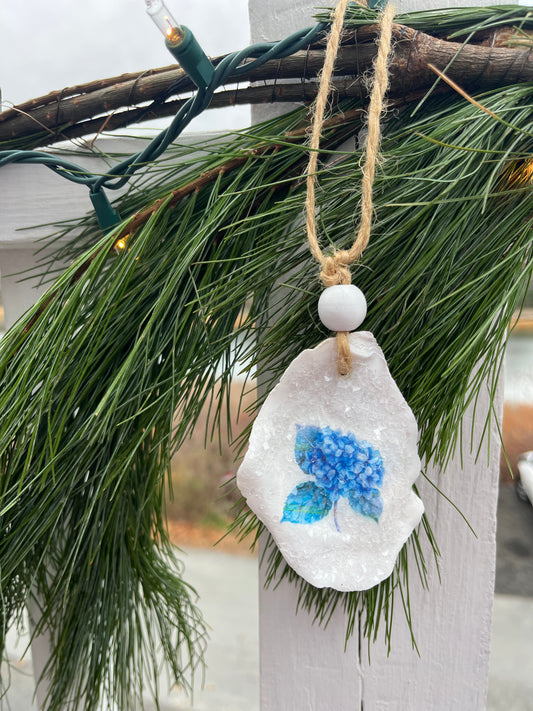 Hydrangea ✨ Sparkle Oyster Shell Ornament