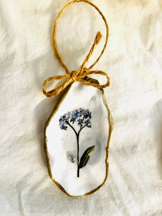 Hydrangea Oyster Shell Ornament