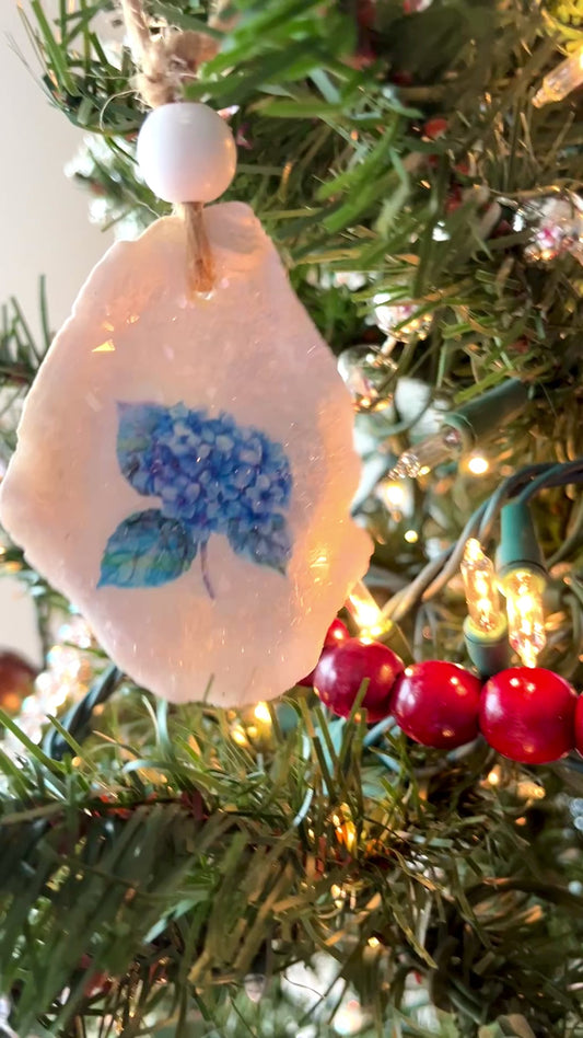Hydrangea ✨ Sparkle Oyster Shell Ornament